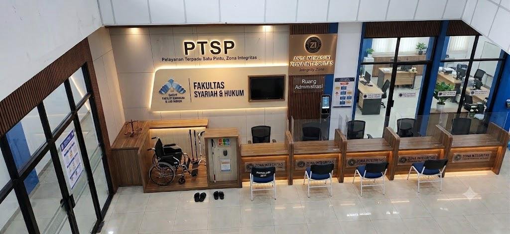 Meja Pelayanan dan Backdrop